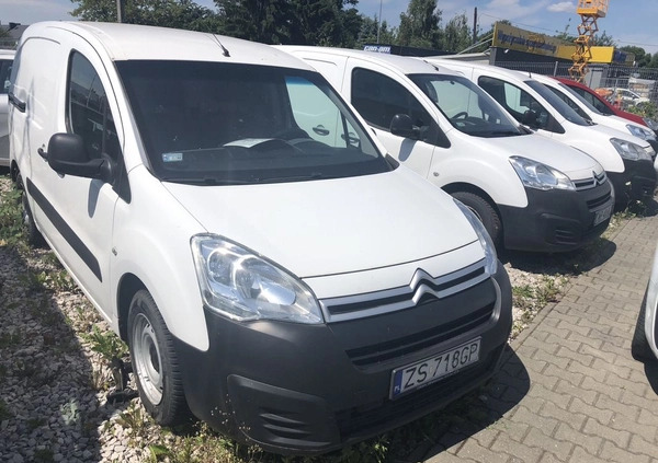 Peugeot Partner cena 21955 przebieg: 218000, rok produkcji 2015 z Warszawa małe 137